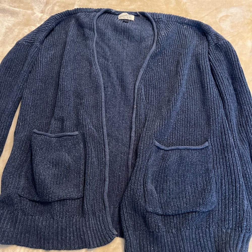 Universal Threads Sweater